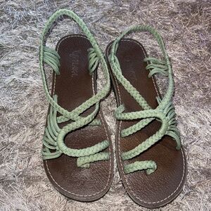 Plaka Light Green / Palm Leaf Flat Rope Slip On Sandals Size 7
